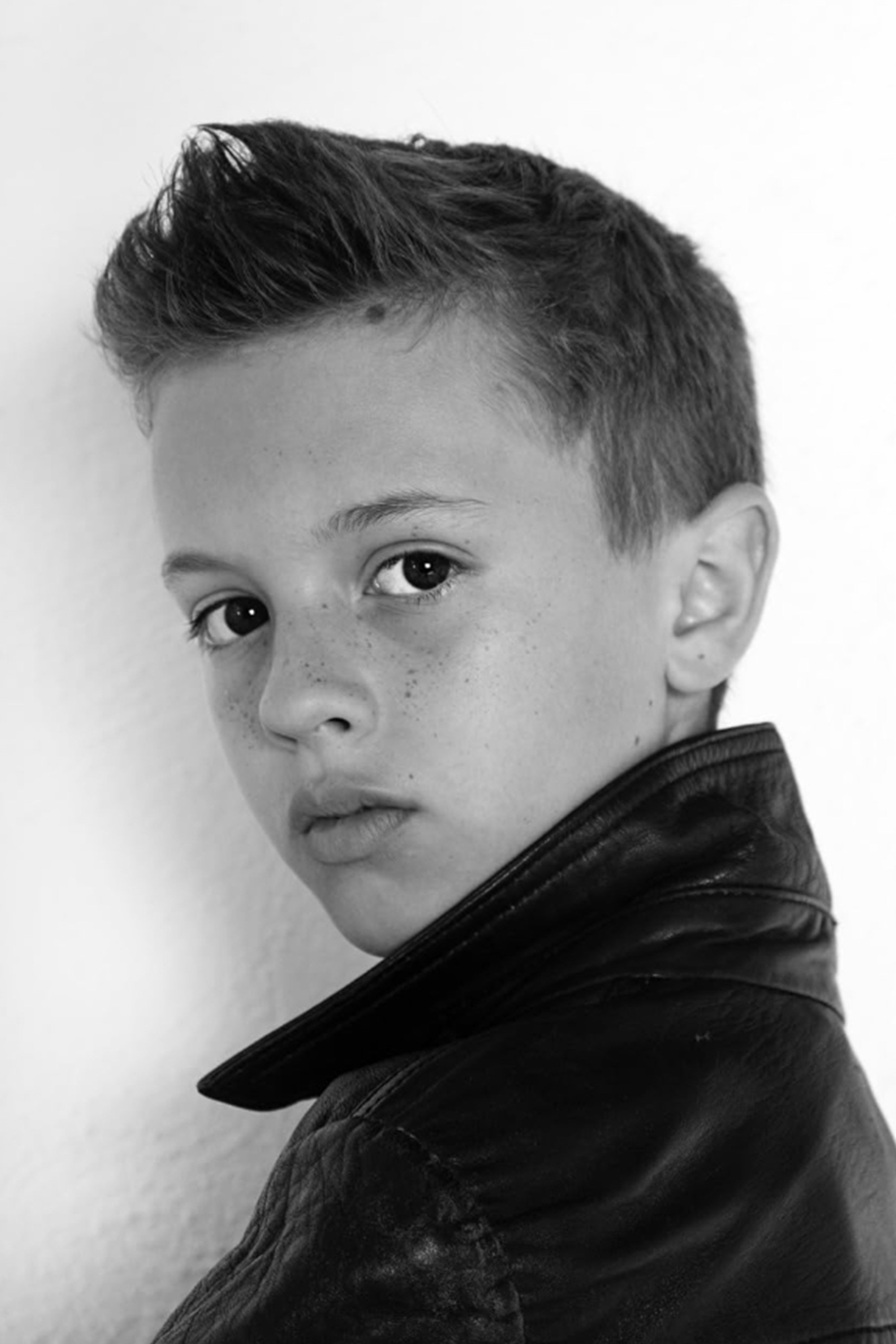 Dylan Torrell as Oliver in Zama