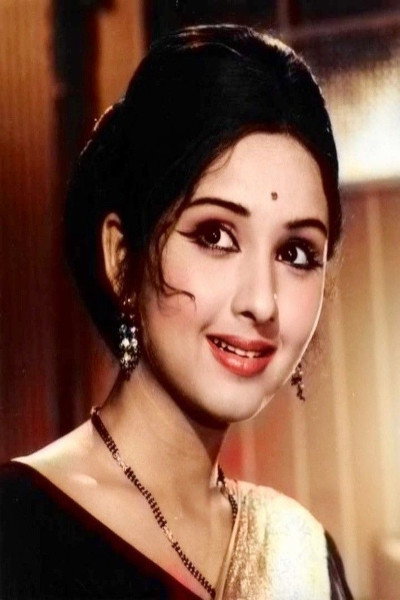 Leena Chandavarkar as Neela in Ek Kunwari Ek Kunwara