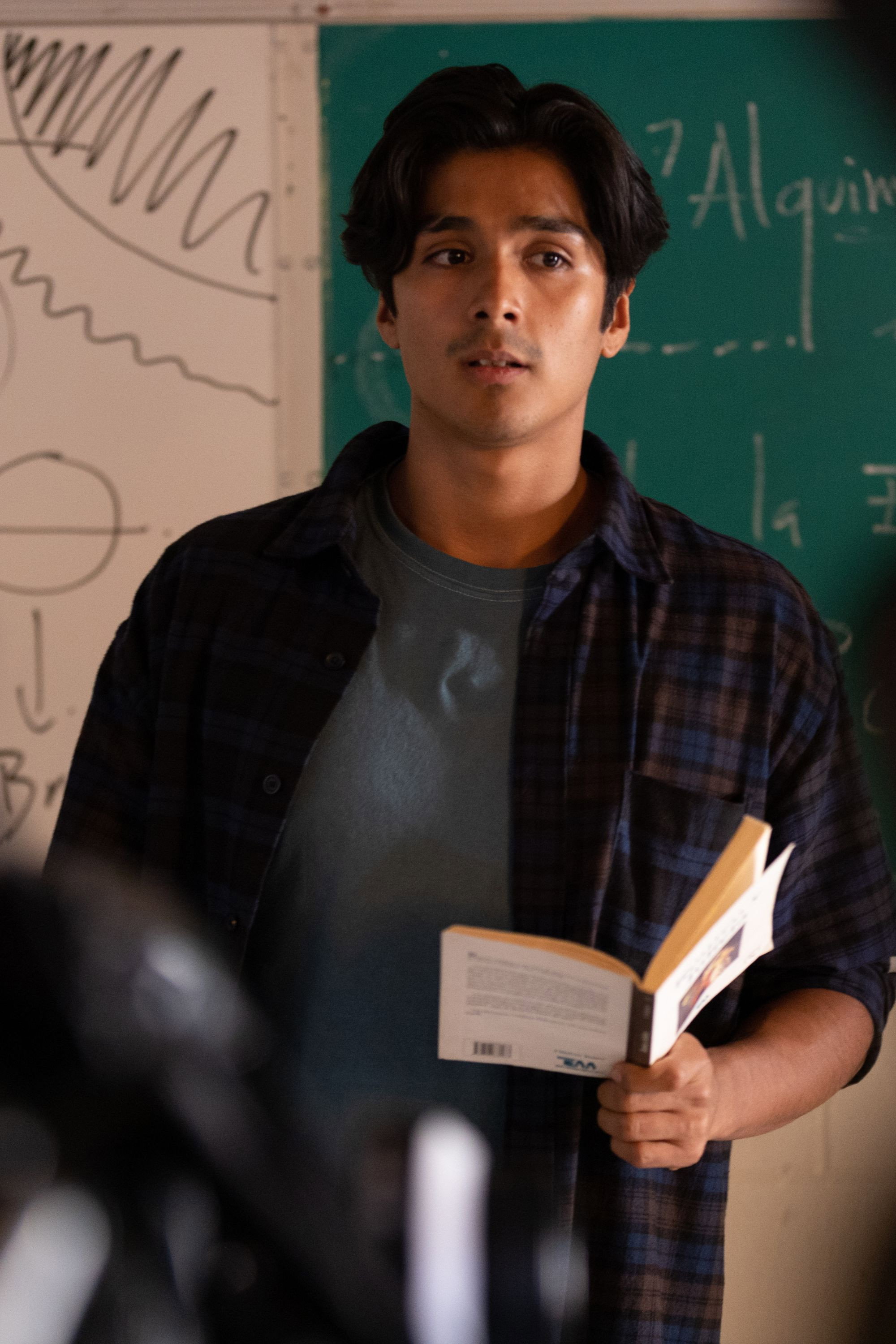 Christopher Fragoso as Rodrigo in ANORMALES