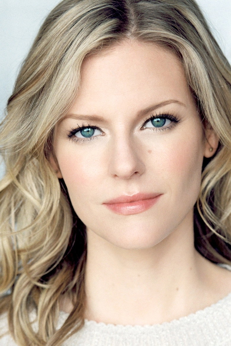 Chelsey Crisp as Honey in Fresh Off the Boat