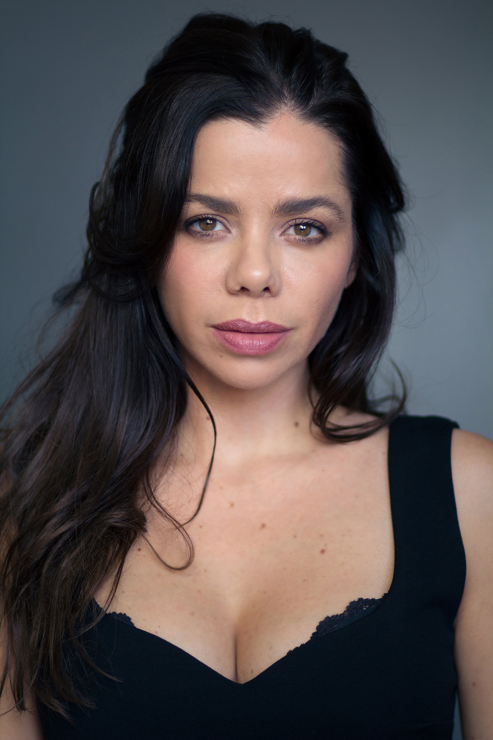 Larissa Vereza as Helen Jacobs in Android Cop