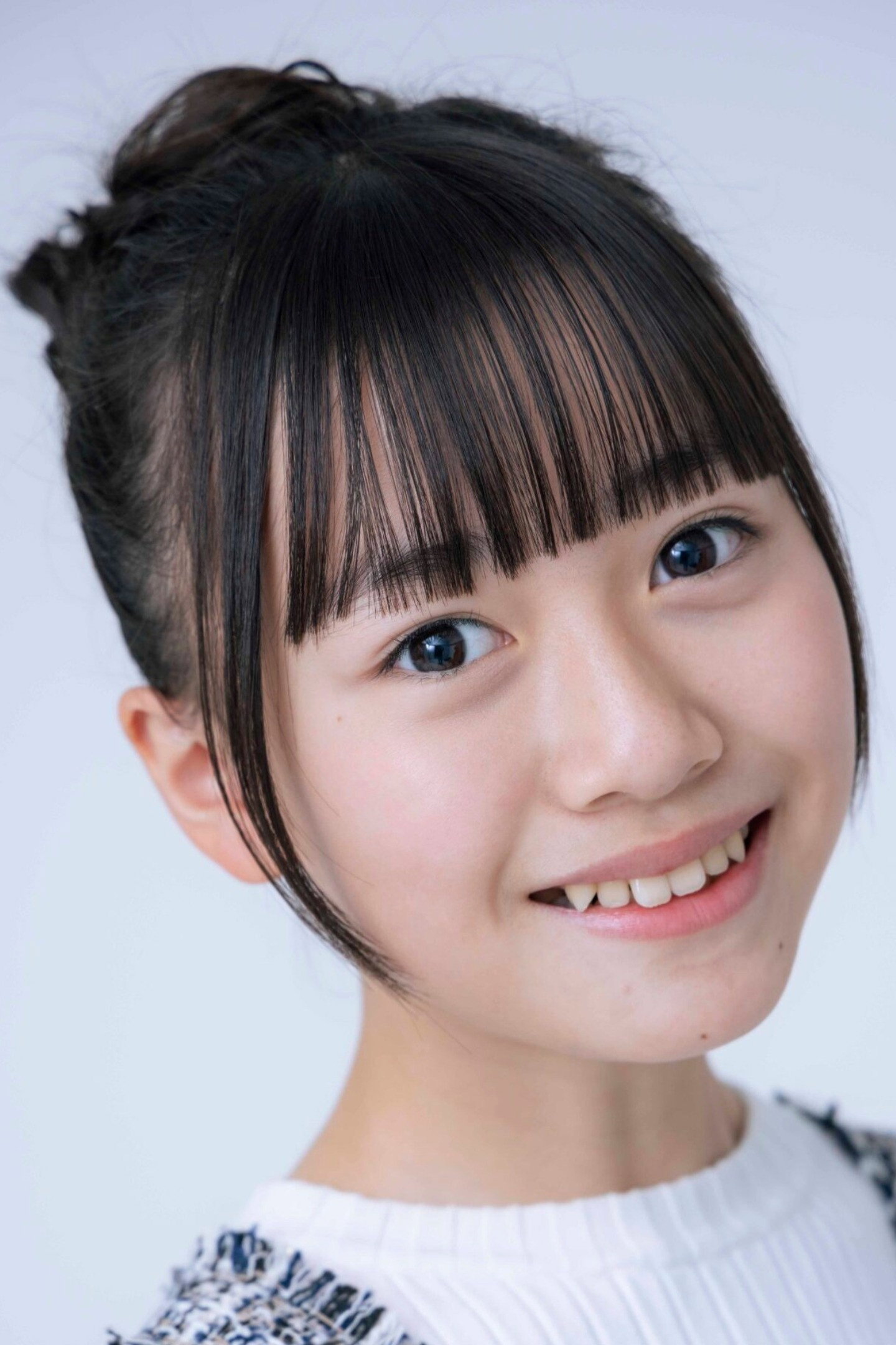 太田結乃 as Suzu Yamada in All the Things We Never Said