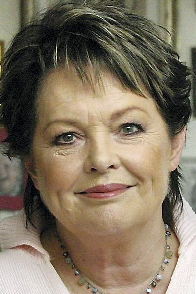 Ghita Nørby as Speaker in Vilde stemmer