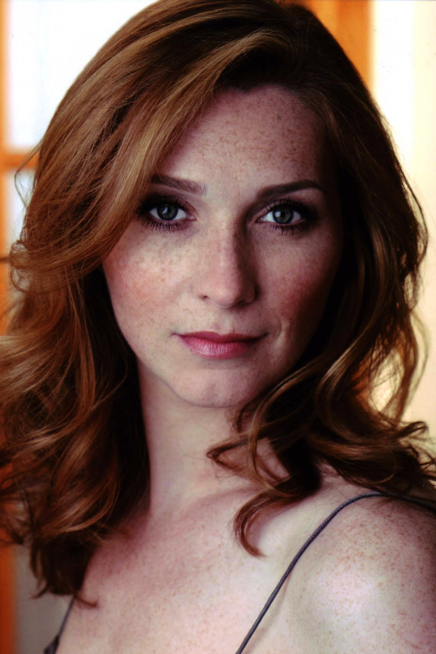 Kate Jennings Grant as Daphne in The Rebound