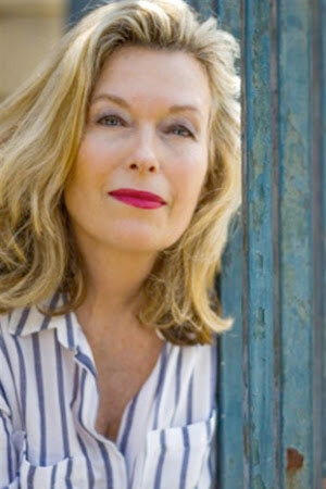Catherine Gautier as Elizabeth in The Foreigner