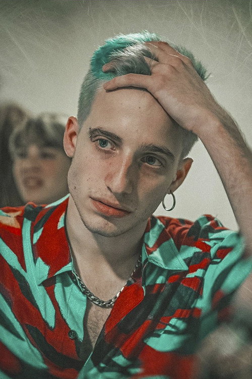 Valentín Oliva as Pablo in Las Vegas