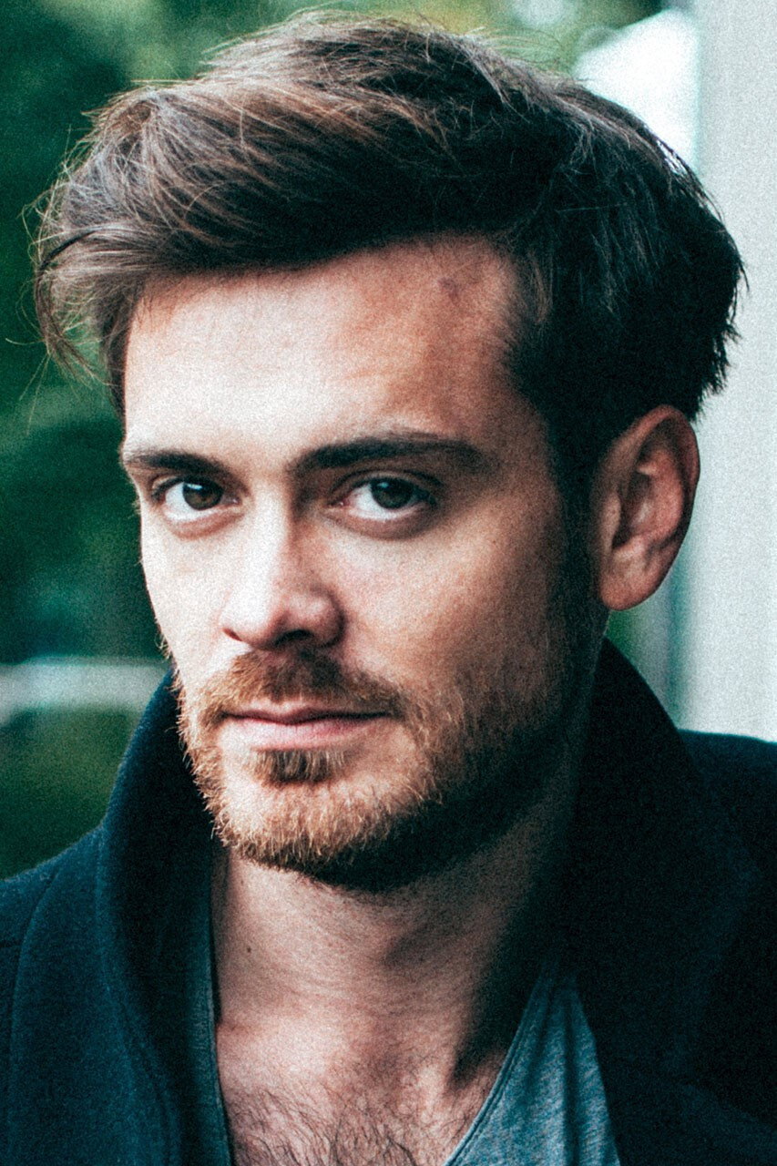 Sebastian Fräsdorf as Franz in Darling.Sister