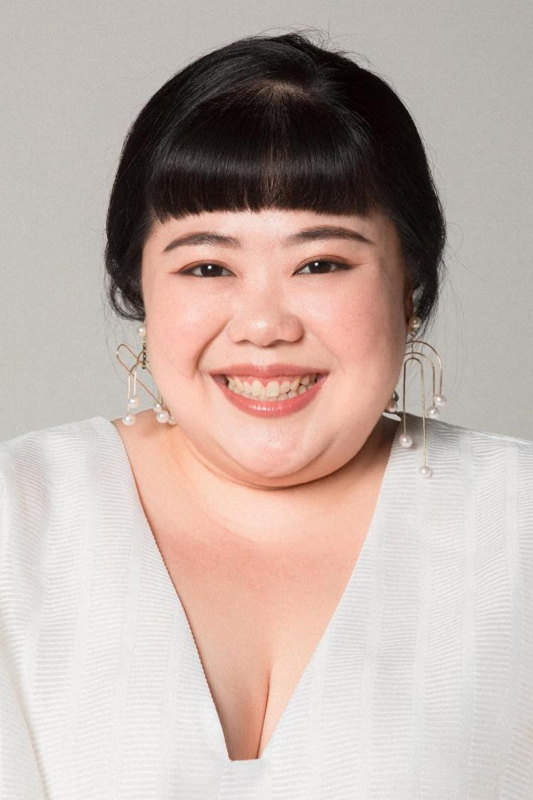 Xixi Lim as Zhen Zhen 'Bree' in The Blockbusters