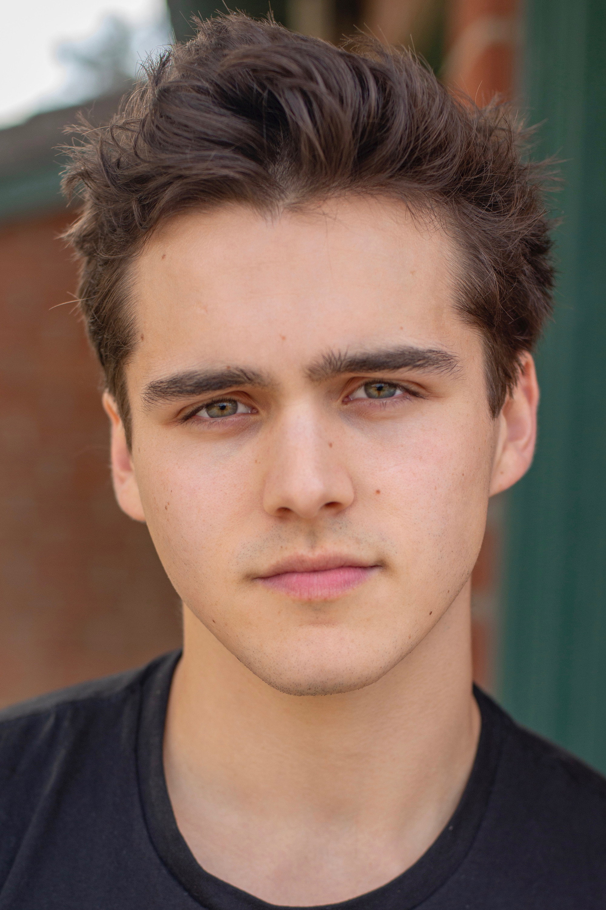 Charlie Gillespie as Luke Patterson in Julie and the Phantoms
