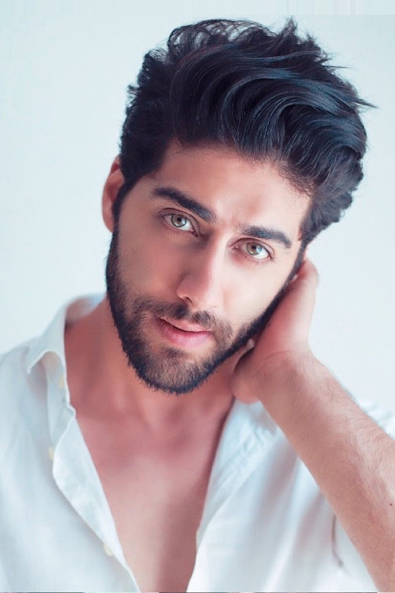 Ehan Bhat as Sunny in Dil Dosti Aur Dogs