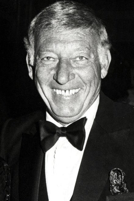 Gary Morton as Sherman Hart in Lenny