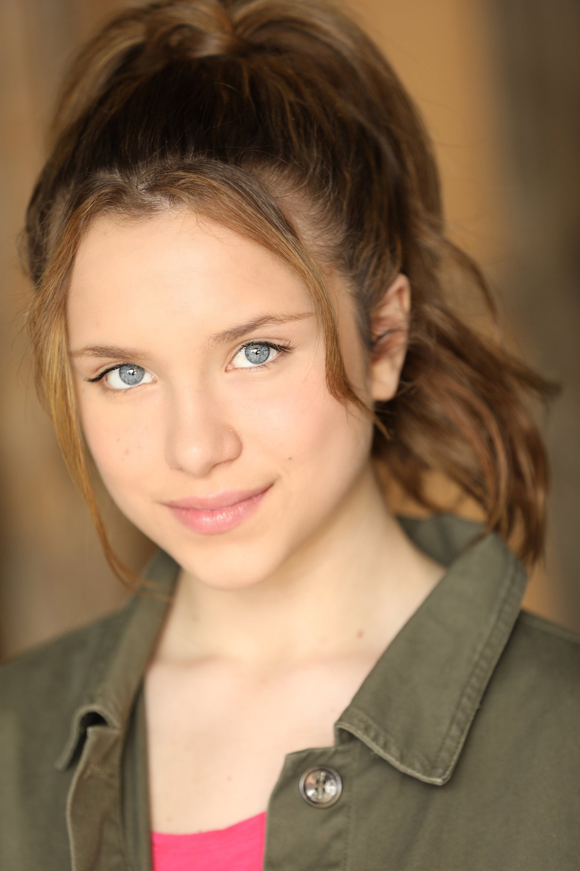 Bianca D'Ambrosio as Becky in High Heat