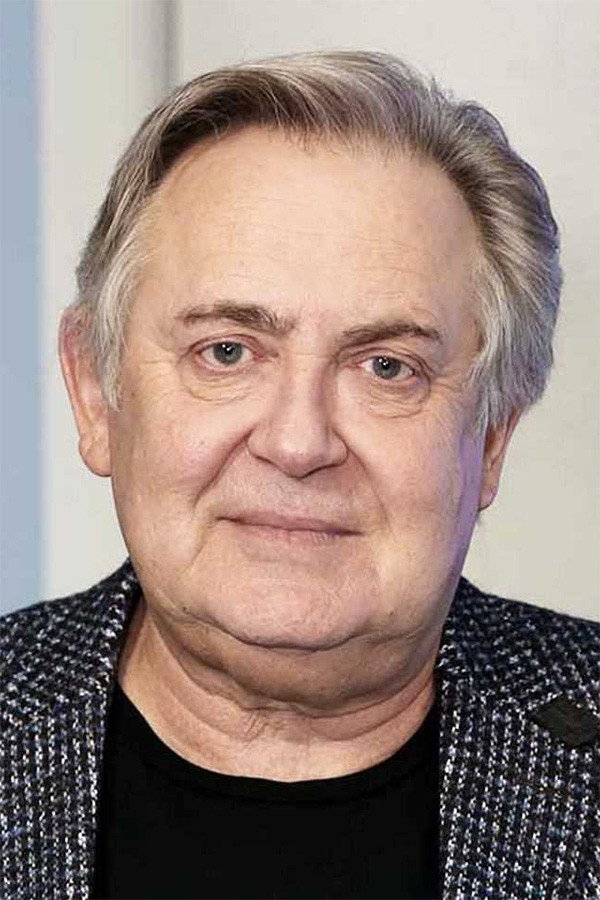 Юрий Стоянов as Nikolay Fomich Ferapontov in Five Percent