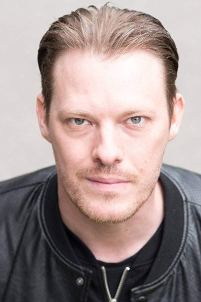 Magnus Sundberg as Mippe in Upload to Story