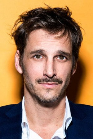 Max von Thun as Michael „Miki“ Witt in Public Enemy
