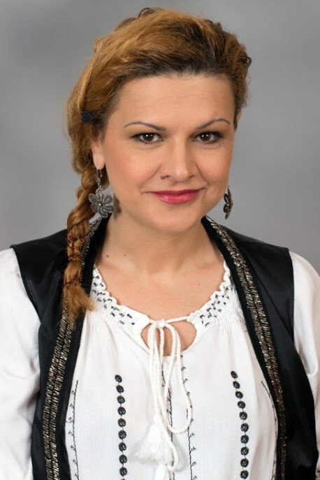 Maria Buză as Zina Vlahu in Groapa