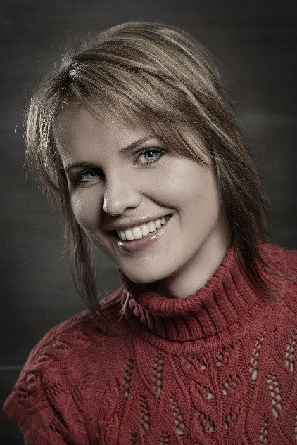 Harriet Toompere as Riina Mägi in Black Widows