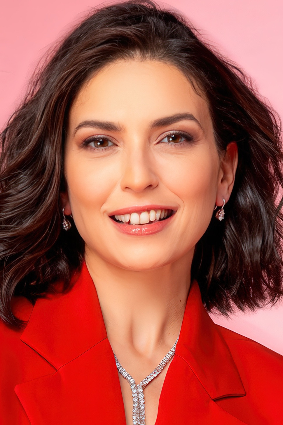 Lucie Bernardoni as Répétitrice in Star Academy