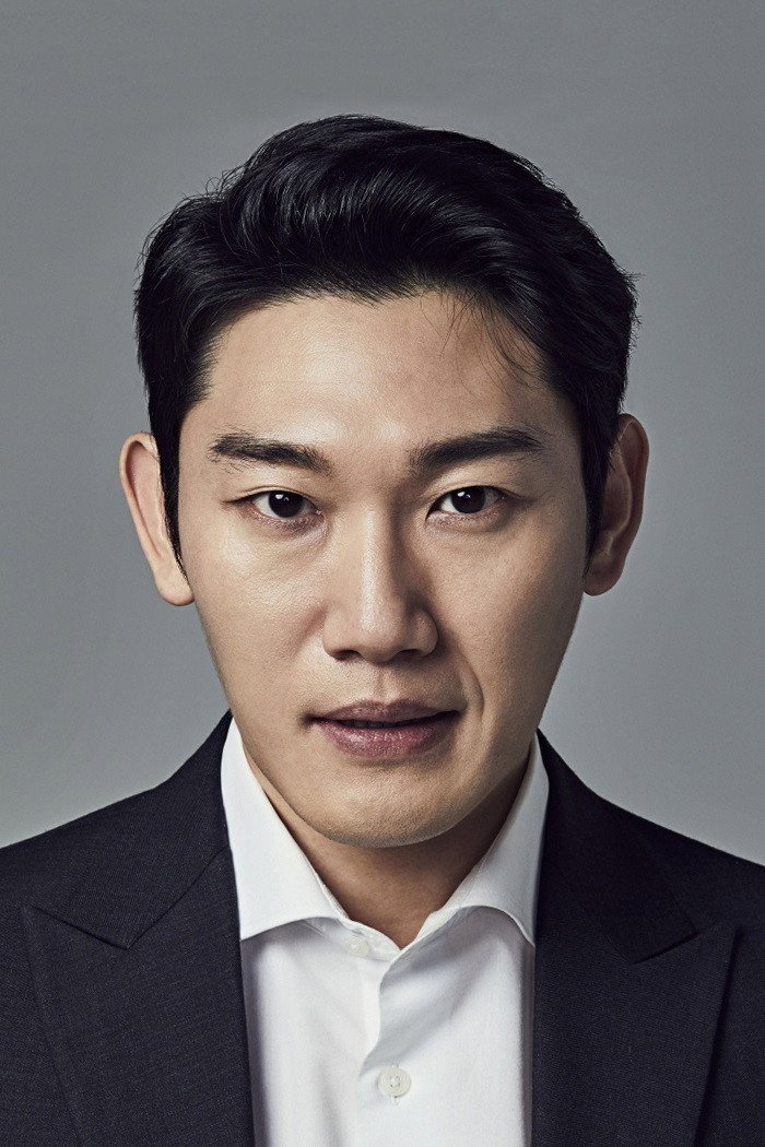 안세호 as Dong-jin in The Favor