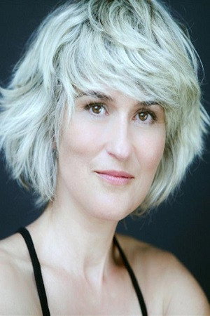 Cécile Théodore as Investigator in Somewhat Agree