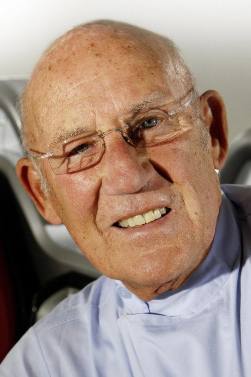 Stirling Moss as Self in The Green Hell