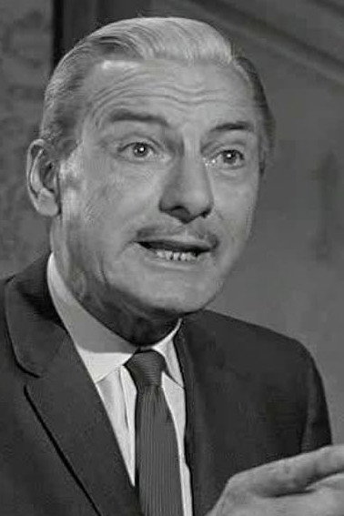 Douglas Evans as Mel Porter in Trails End