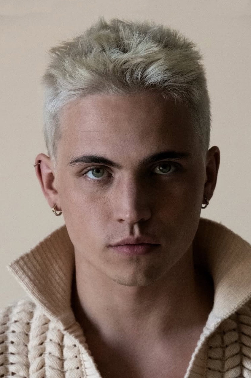 Tanner Buchanan as Billy Walsh in How to Date Billy Walsh