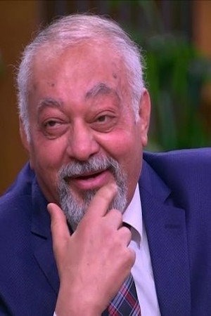 Sami Maghouri as فخر in El Habayeb Restaurant