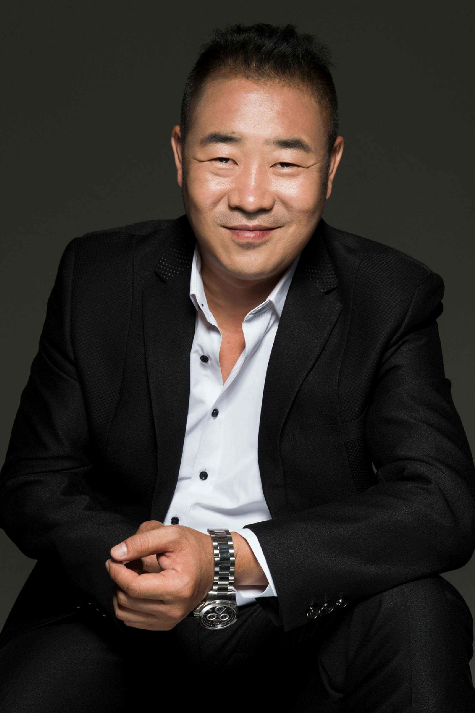 Wang Yisheng as Han Shengli in I'm Liu Yuejin