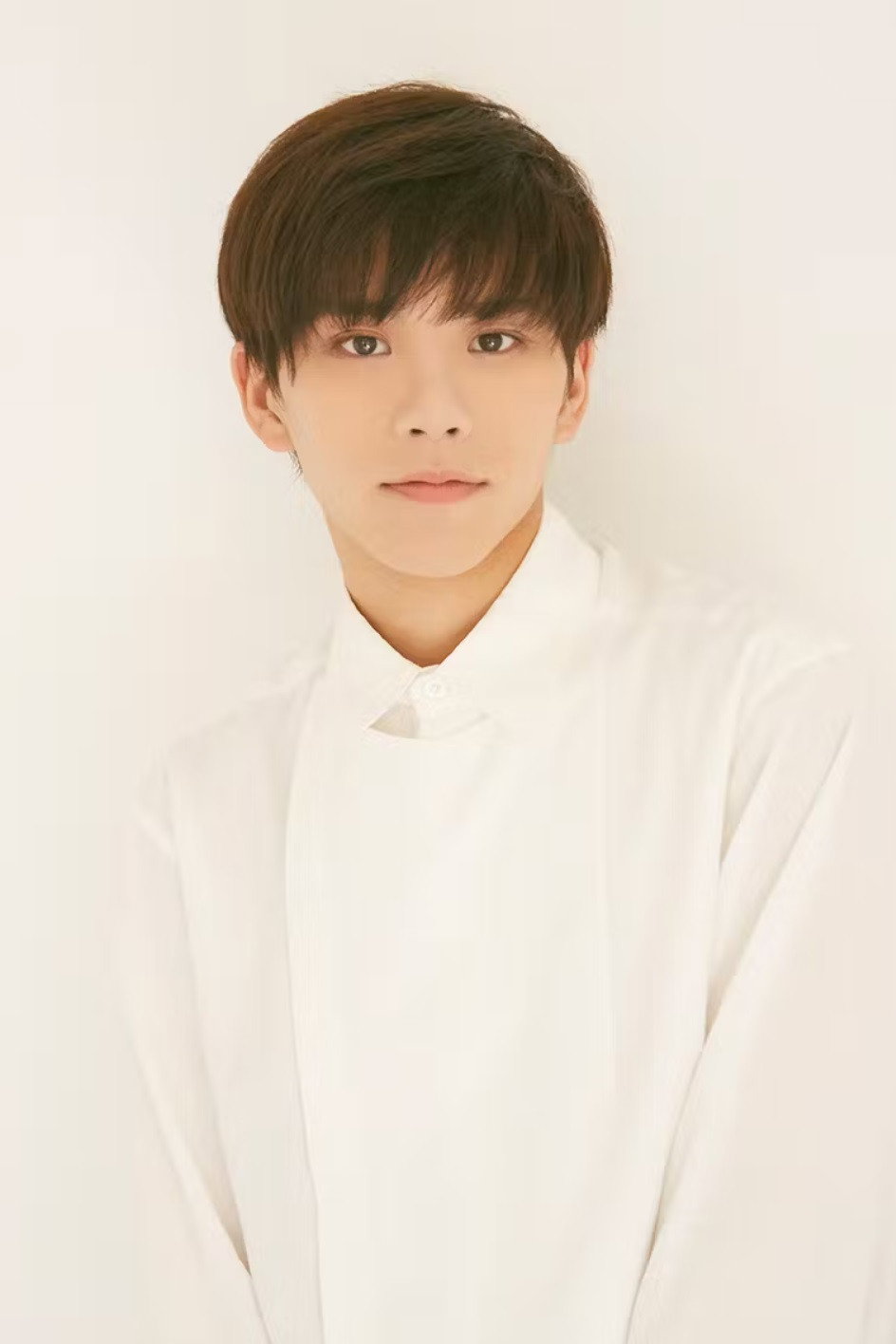 Shin Masatoshi as Kumon Hyodo in MANKAI STAGE『A3!』ACT2! ～AUTUMN 2023～
