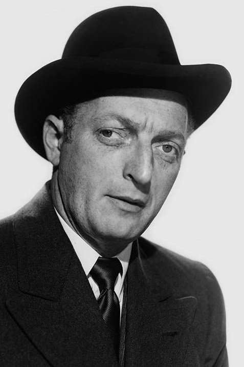 Everett Sloane as Nat Danziger in The Big Knife