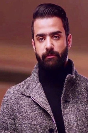 Karim Abdel Khaleq as رفعت in Safha Beida