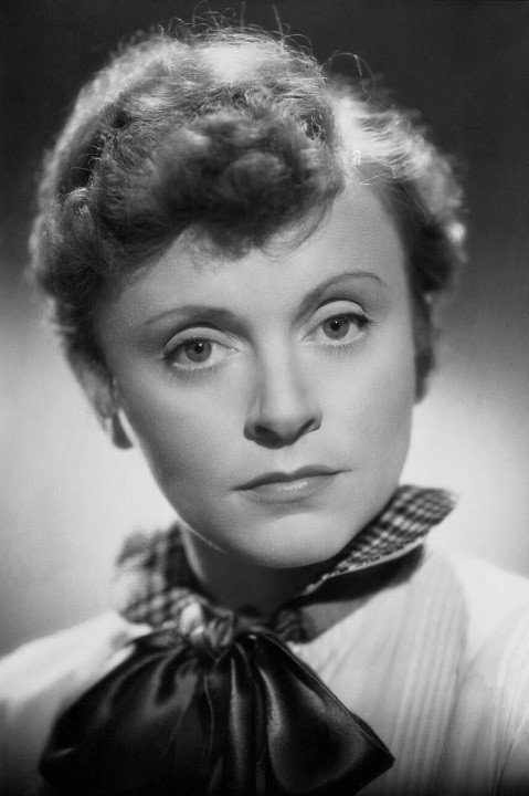 Luise Ullrich as Mizzi Schlager in Liebelei
