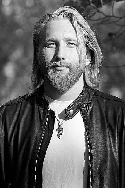 Torbjörn T. Jensen as Thomas in Charming Men: Part 2 - Camilla