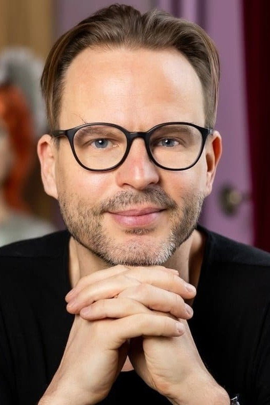 Alo Kõrve as Dorn in Melchior the Apothecary