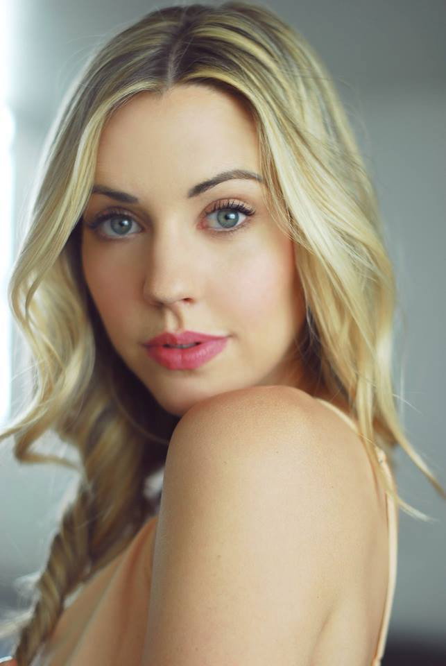 Samantha Cope as Frankie in Frankie Meets Jack