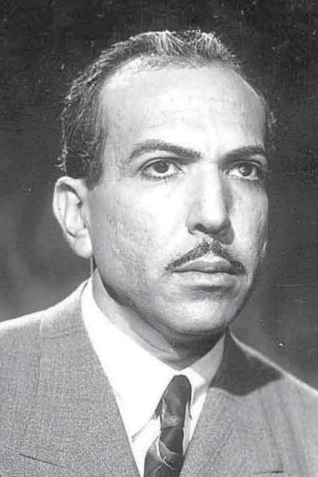 Zaki Rostom as عزيز in Where Did My Life Go