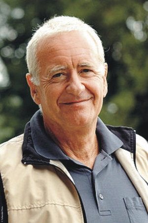 Peter Bongartz as Kommissar i. R. Urban Fuchs in Heiter bis tödlich - Fuchs und Gans