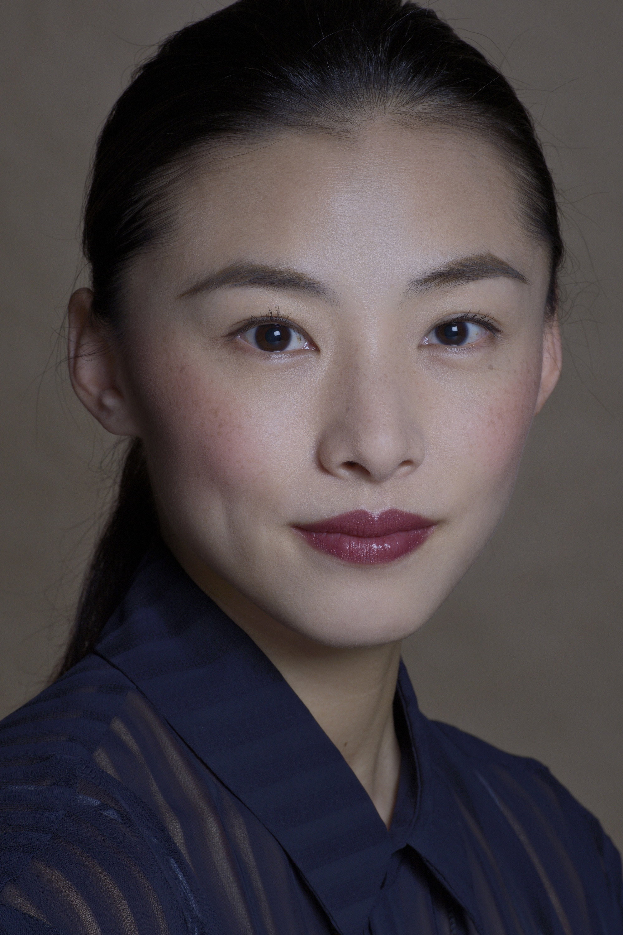 Rena Narumi as Interrogator Klak in Revisor