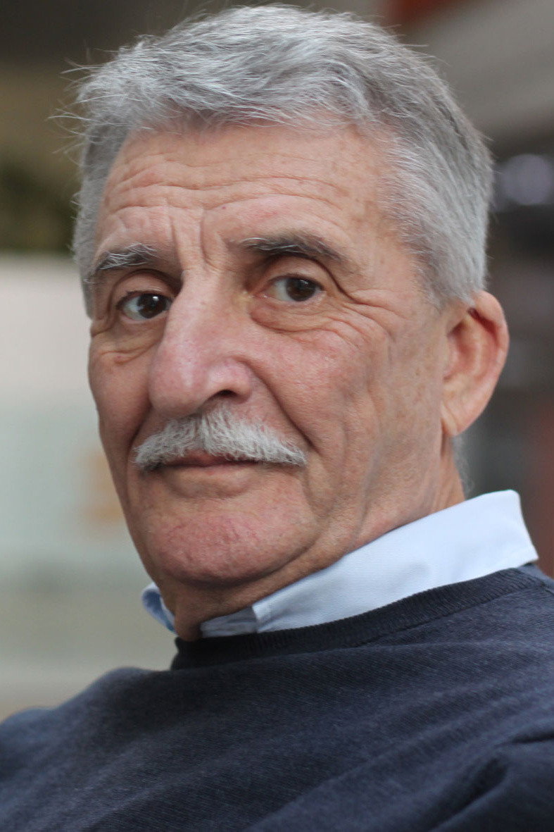 Martin Huba as Vlado Brnčala in Hĺbkový rekord