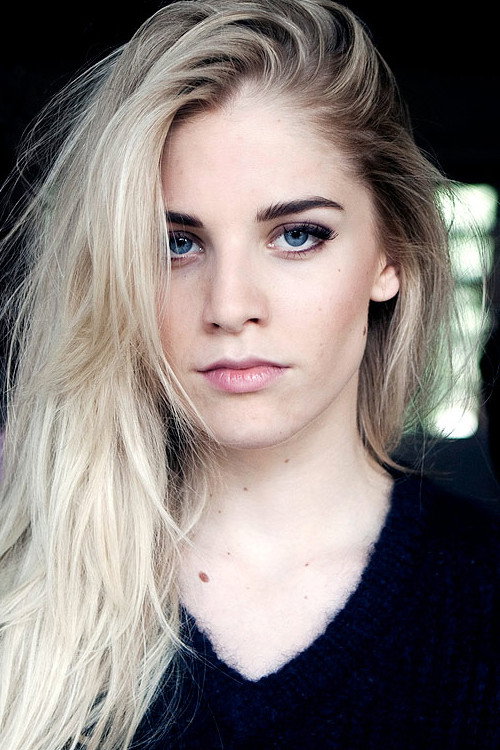 Hannah Reid as Self in London Grammar - Rock en Seine 2022