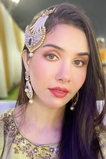 Tanu Khan as Helena in Chandra Nandni