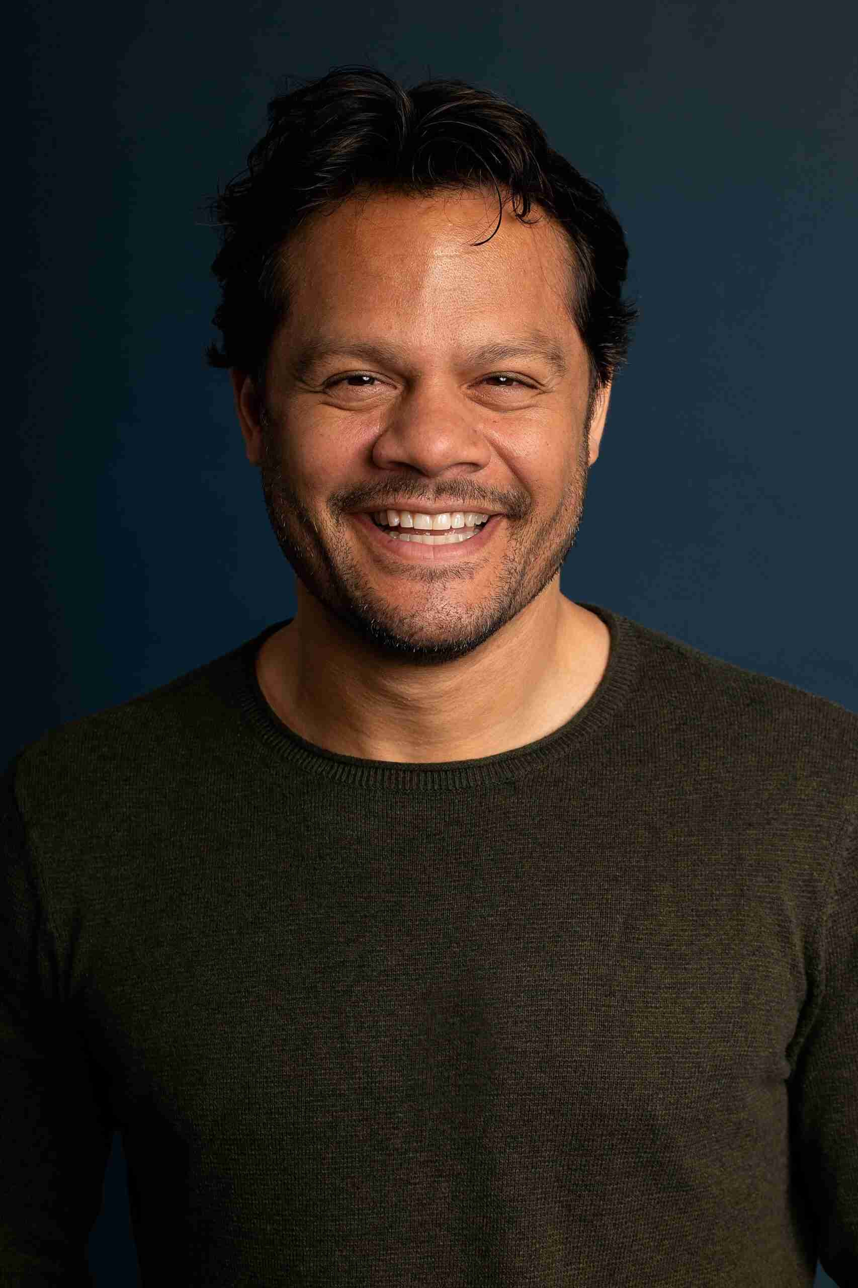 Glenn Coenen as Matt in Izzy