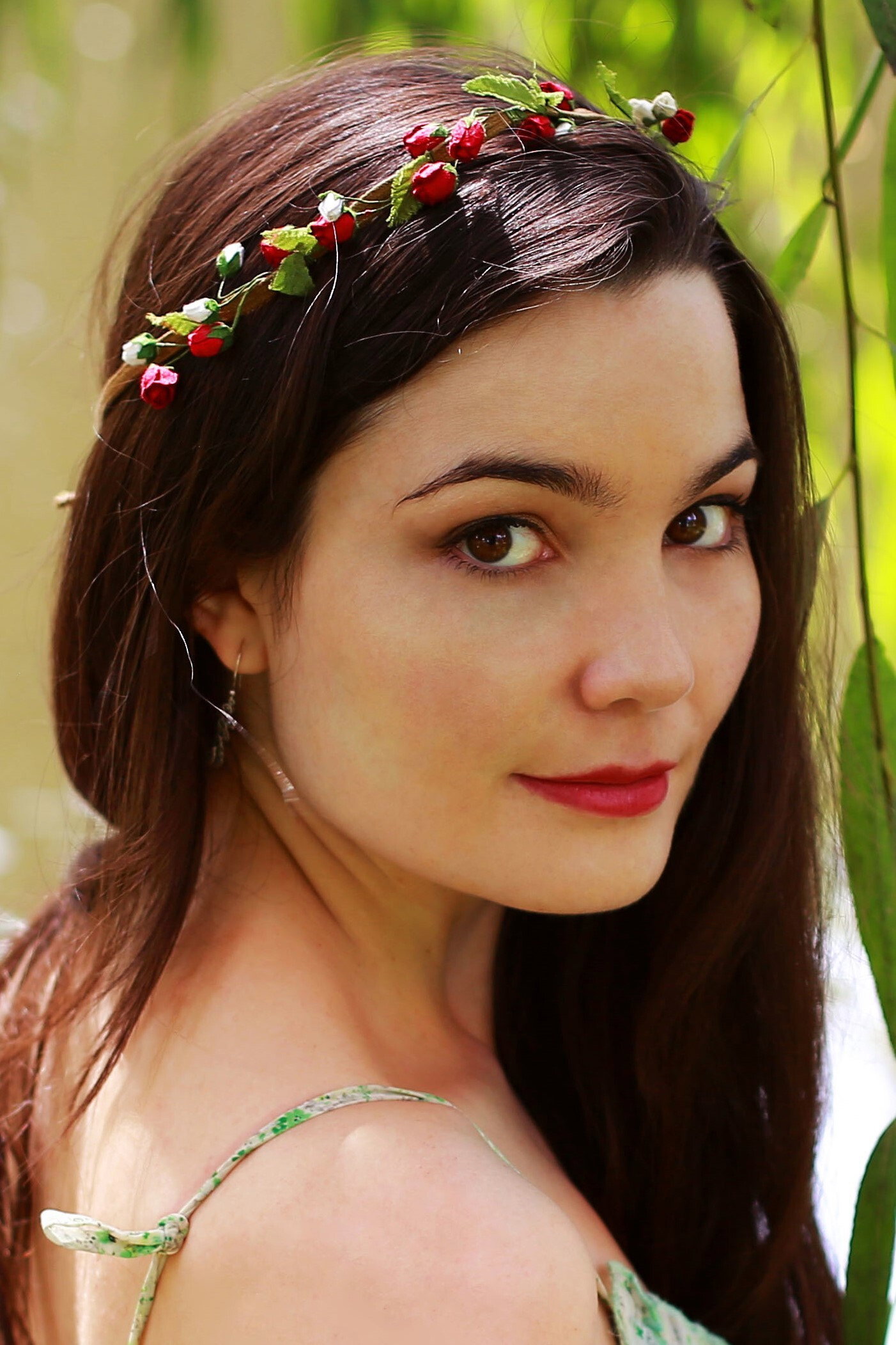Bridie Latona as Anne in Timeless Eye
