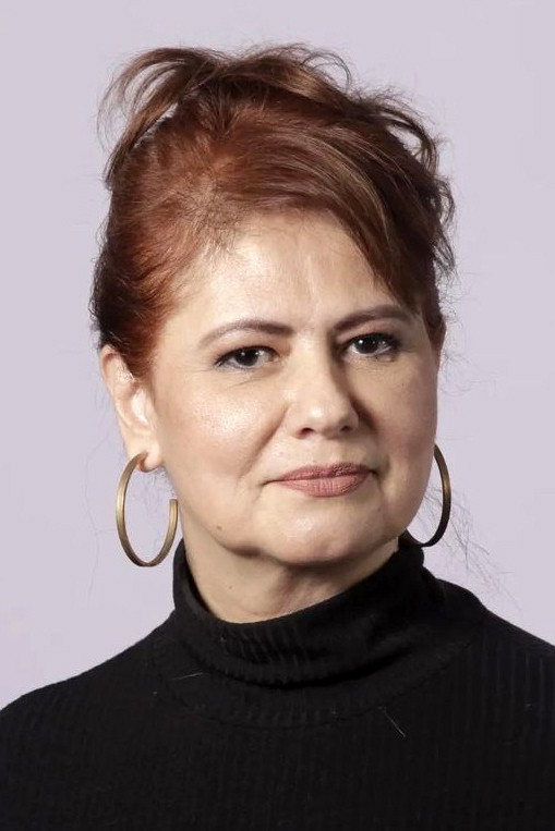 Narjara Turetta as Titina in Papai Coração