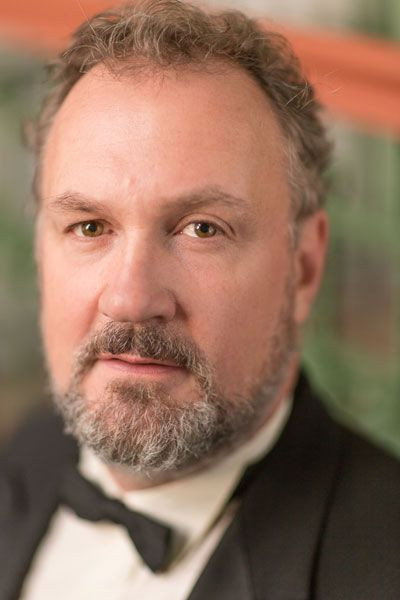 Max Bremer as HP Lund in Bordertown