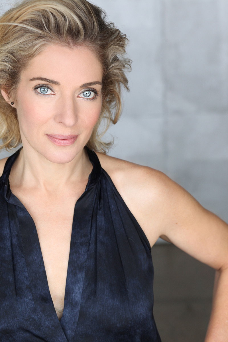 Stephanie Michels as Linda North in Cop Dog