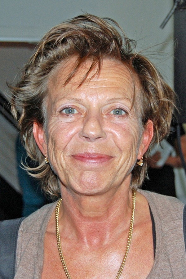 Connie Palmen as herself in Koos Tak's Lonely War