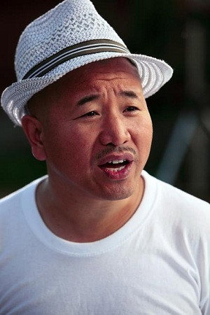 王小利 as Wang Laowu / Ma Debing in Let's Go