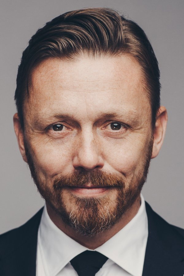 Henrik Vestergård as Lars in Darkland: The Return